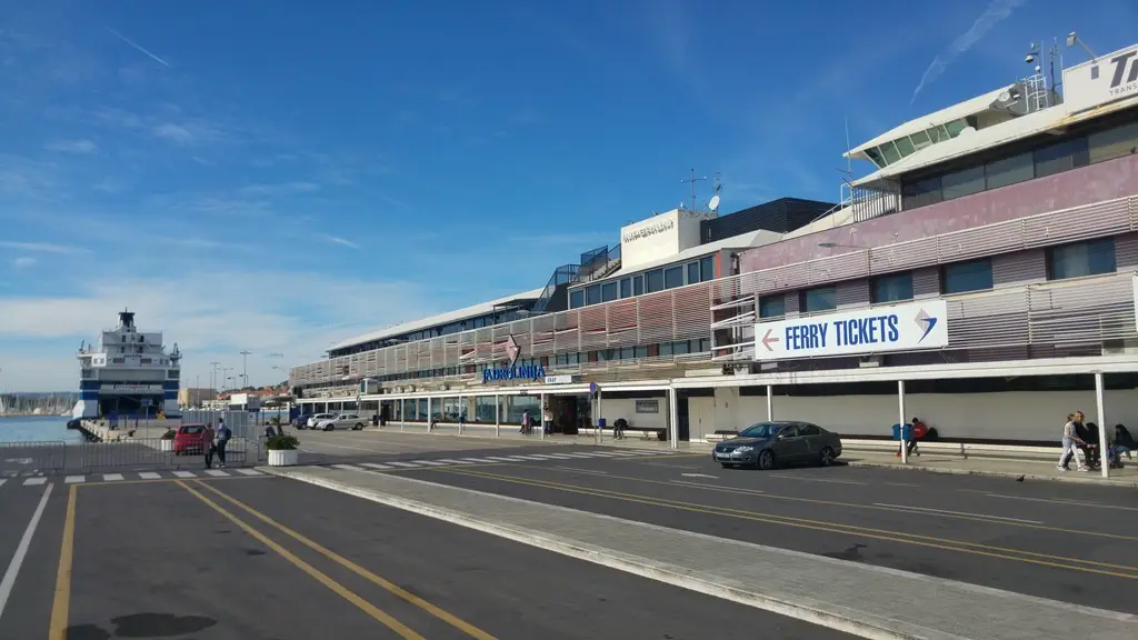 Das-Split-Terminal-Gebäude