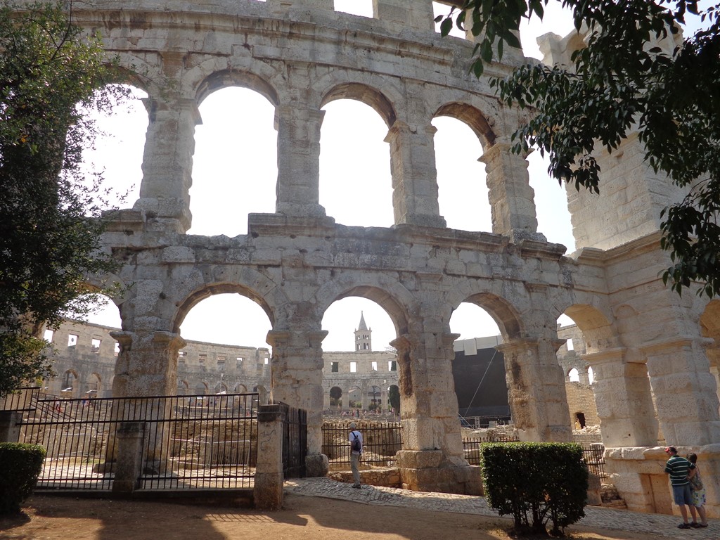 Pula arena