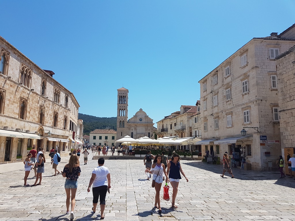 Hvar Town square