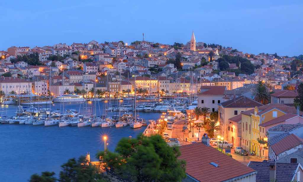 Losinj at night