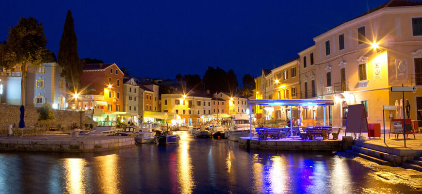 Veli Losinj at Night