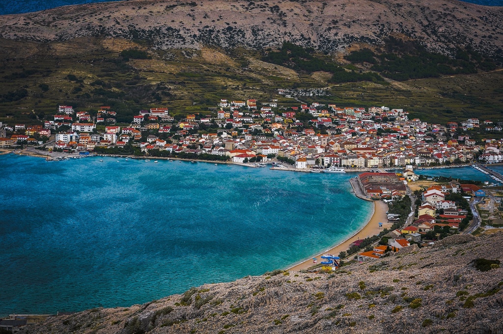 Otok Pag Hrvatska - Trajekti, znamenitosti, plaže i drugo