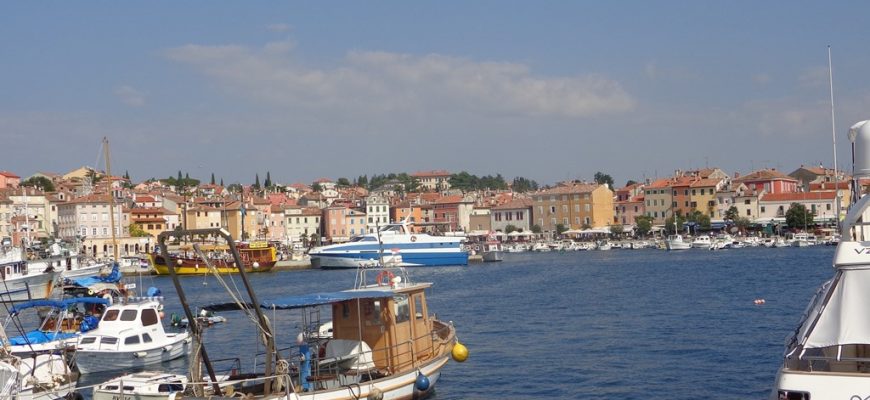 catamarano veloce pesaro croazia