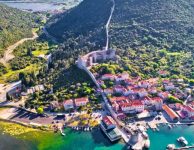 catamarano spalato hvar